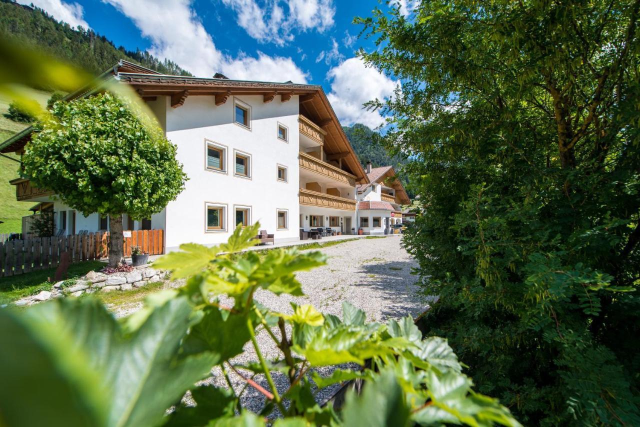 Hotel Sonja Кадипьетра Экстерьер фото